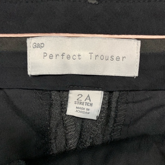 🔴 3/15 GAP trouser pants - Picture 2 of 3